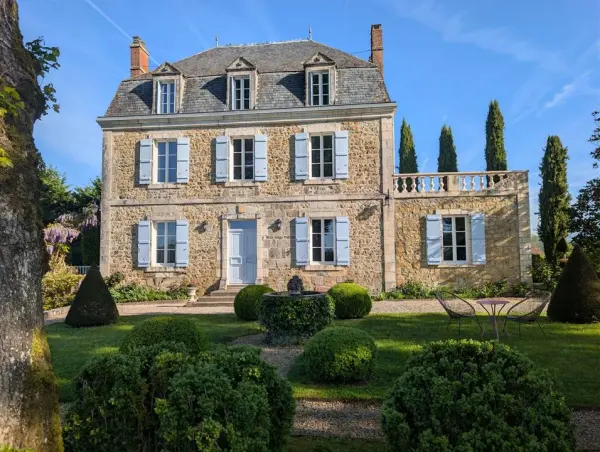 BRIGNAC LA PLAINE 19310 – Vente maison/villa 9&nbsp;pièces 7&nbsp;chambres