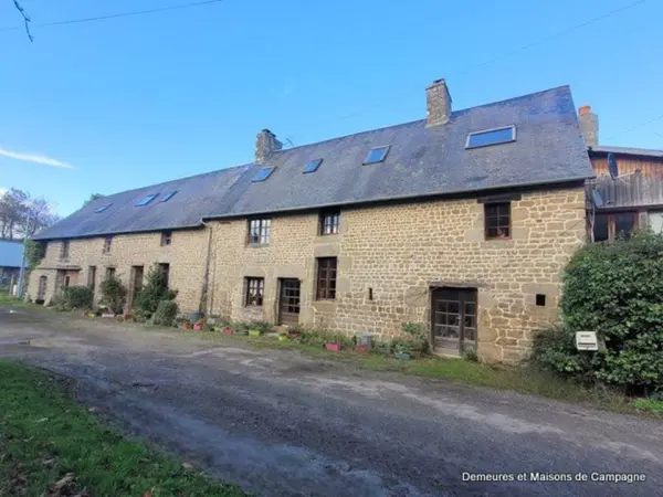 ST CYR DU BAILLEUL 50720 – Vente maison/villa 12&nbsp;pièces 9&nbsp;chambres
