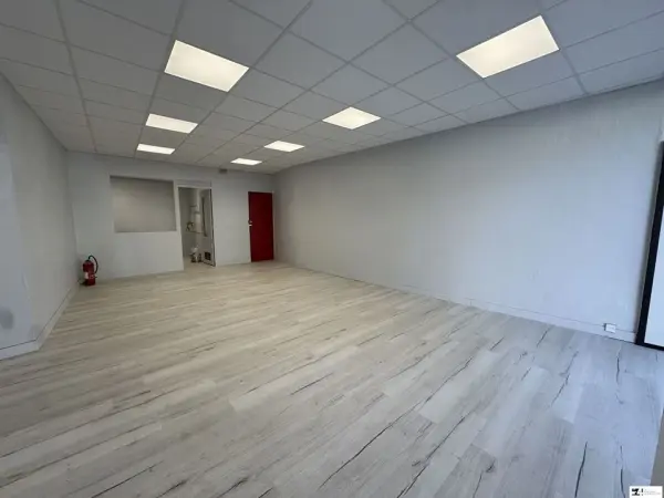 CAZERES 31220 – Location local 2&nbsp;pièces
