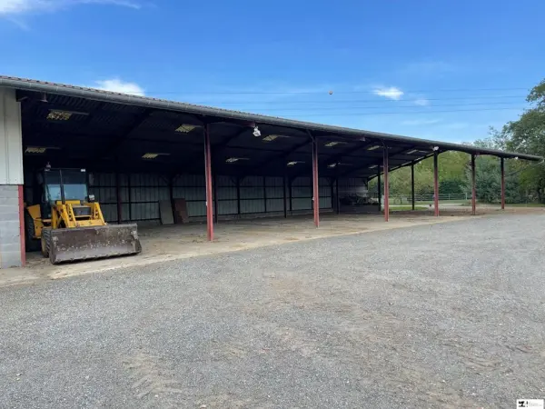 MARTRES TOLOSANE 31220 – Vente parking/box