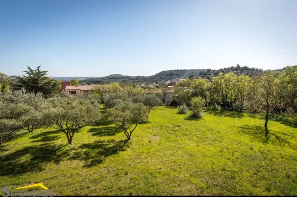 PEZENAS 34120 – Vente terrain