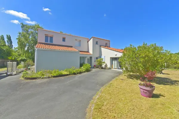 SAUJON 17600 – Vente maison/villa 6&nbsp;pièces 4&nbsp;chambres