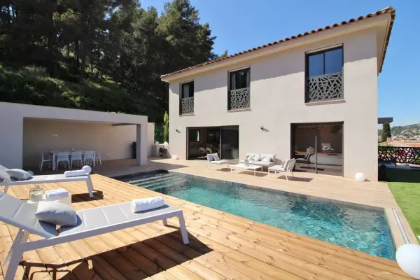 HYERES 83400 – Vente maison/villa 5&nbsp;pièces 4&nbsp;chambres