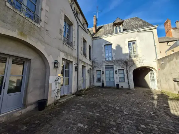 MONTARGIS 45200 – Vente immeuble 5&nbsp;pièces