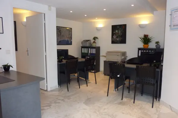 Cannes 06400 – Vente local