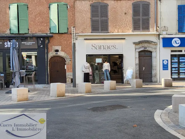 Cuers 83390 – Location local