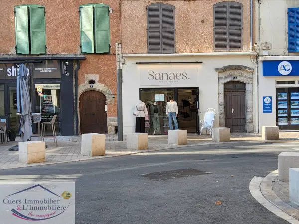 Cuers 83390 – Location local