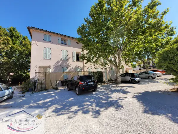 Pierrefeu-du-Var 83390 – Location appartement 3&nbsp;pièces 2&nbsp;chambres