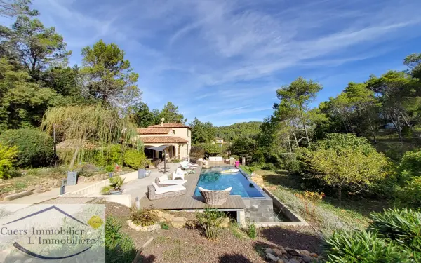 Carnoules 83660 – Vente maison/villa 8&nbsp;pièces 5&nbsp;chambres