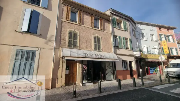 La Crau 83260 – Vente immeuble