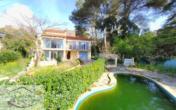 Cuers 83390 – Vente maison/villa 7&nbsp;pièces 5&nbsp;chambres