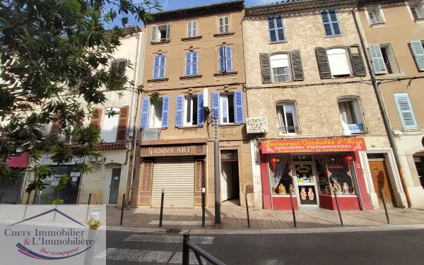 Cuers 83390 – Vente immeuble