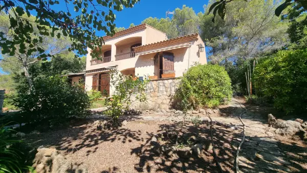 Saint-Raphaël 83700 – Vente maison/villa 5&nbsp;pièces 4&nbsp;chambres