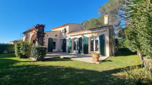 Saint-Raphaël 83700 – Vente maison/villa 4&nbsp;pièces 3&nbsp;chambres