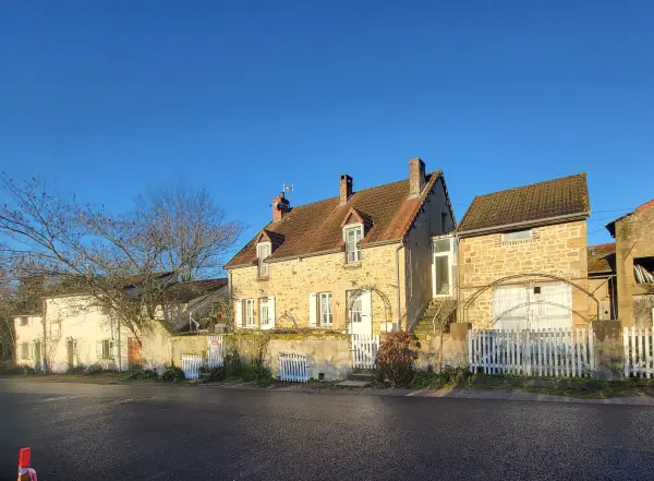 Épinac 71360 – Vente maison/villa 11&nbsp;pièces 7&nbsp;chambres