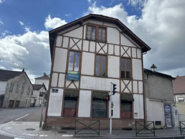 Autun 71400 – Vente immeuble