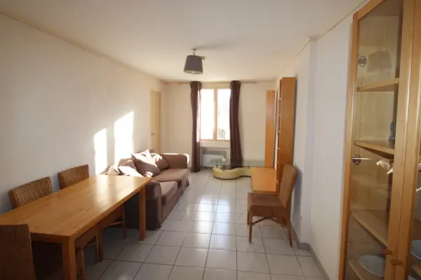 Hyères 83400 – Vente appartement 2&nbsp;pièces 1&nbsp;chambre