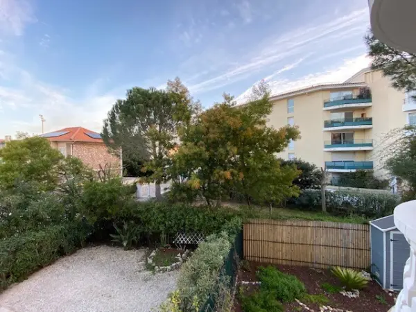 Hyères 83400 – Location appartement 2&nbsp;pièces 1&nbsp;chambre