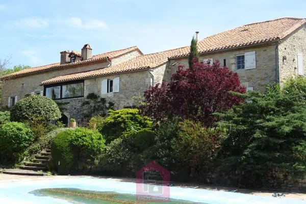 Cahors 46000 – Vente maison/villa 9&nbsp;pièces 5&nbsp;chambres