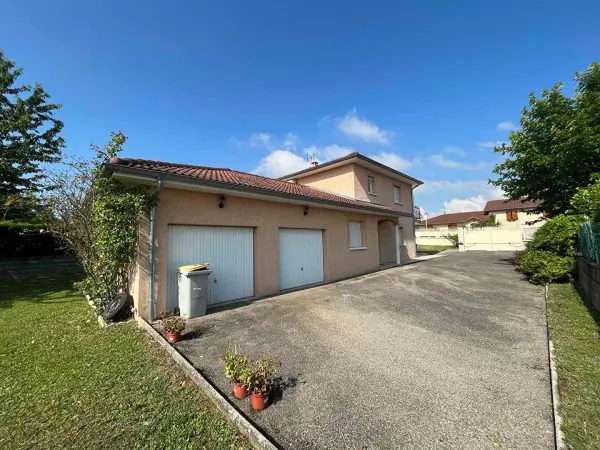 Bourgoin-Jallieu 38300 – Vente maison/villa 5&nbsp;pièces 4&nbsp;chambres
