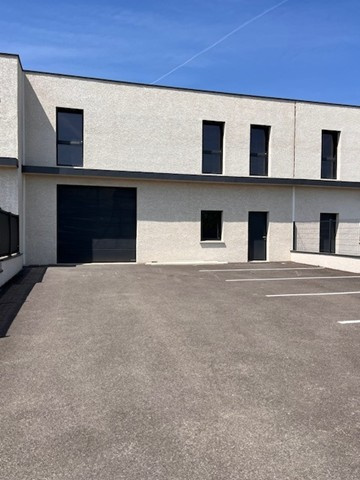 Tignieu-Jameyzieu 38230 – Location local