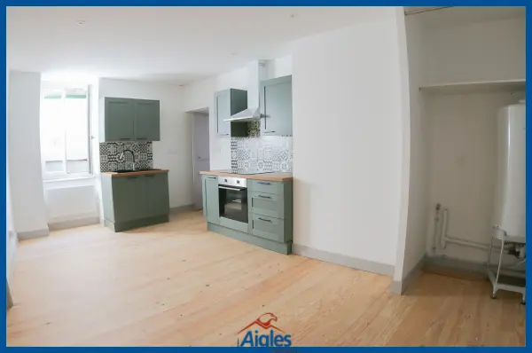 Saint-Germain-Lembron 63340 – Location appartement 3&nbsp;pièces 2&nbsp;chambres