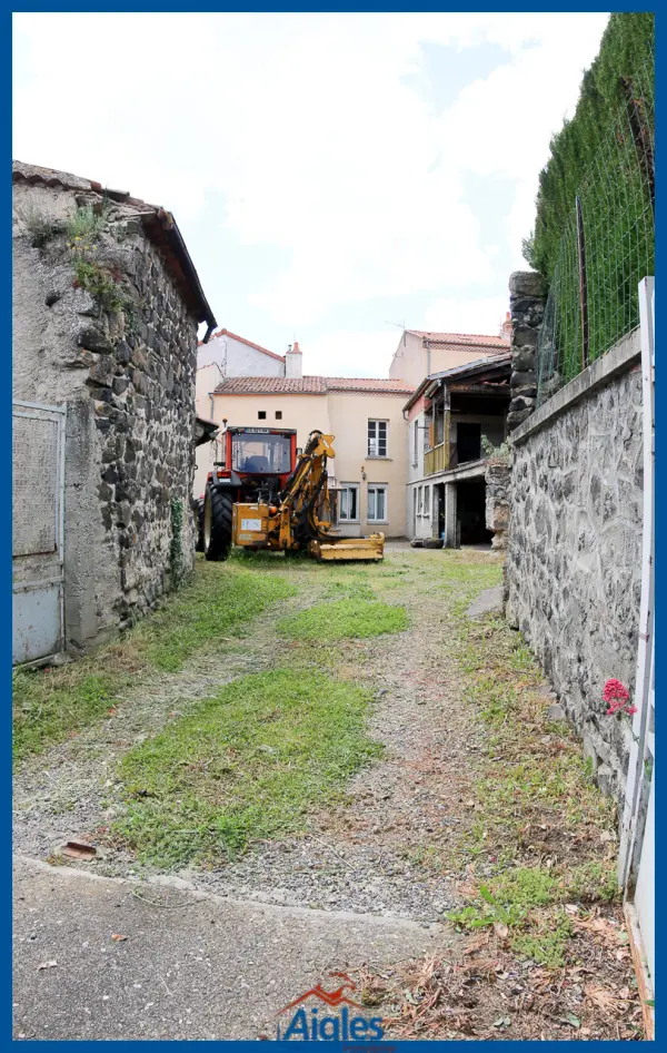 Solignat 63500 – Vente maison/villa 7&nbsp;pièces 5&nbsp;chambres