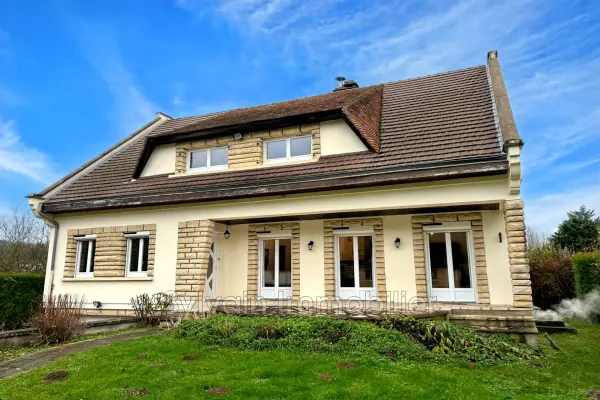 Songeons 60380 – Vente maison/villa 8&nbsp;pièces 7&nbsp;chambres