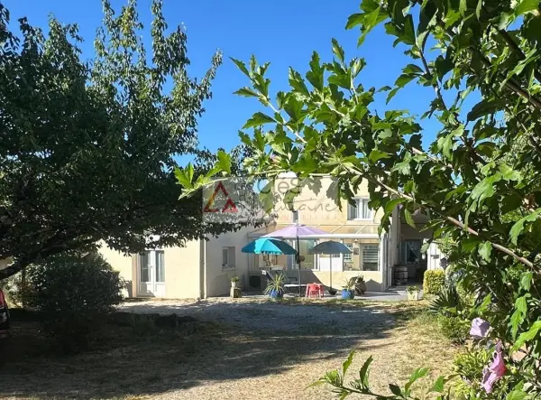 Lestiac-sur-Garonne 33550 – Vente maison/villa 6&nbsp;pièces 3&nbsp;chambres