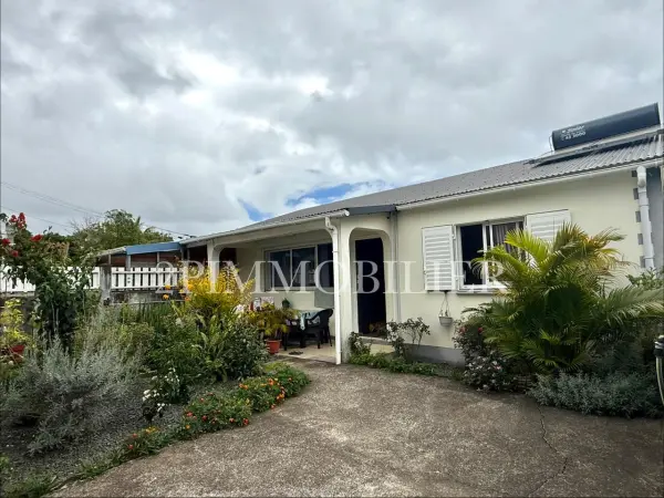 Saint-Joseph 97480 – Vente immeuble 5&nbsp;pièces 3&nbsp;chambres