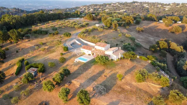 Tanneron 83440 – Vente maison/villa 6&nbsp;pièces 5&nbsp;chambres