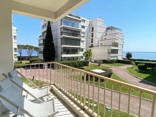 Mandelieu-la-Napoule 06210 – Location vacances appartement 1&nbsp;pièce 1&nbsp;chambre