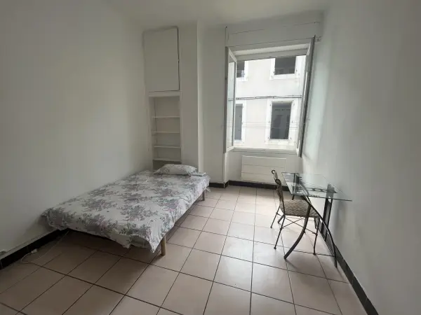 Nîmes 30000 – Location appartement 1&nbsp;pièce 1&nbsp;chambre
