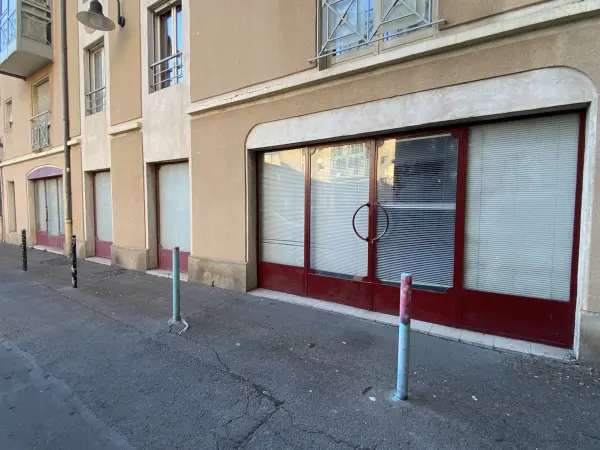 Nîmes 30000 – Location bureaux