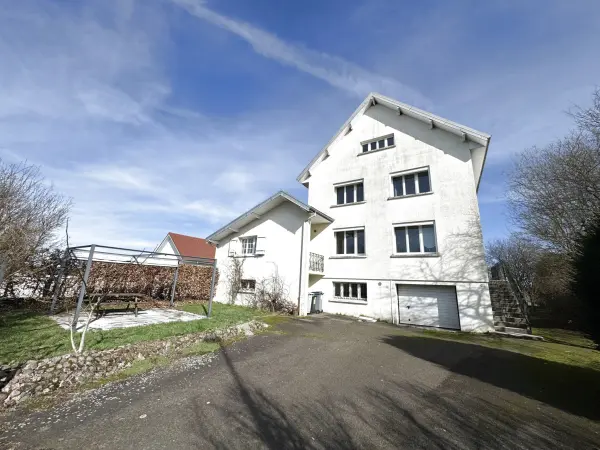 Lure 70200 – Vente maison/villa 10&nbsp;pièces 6&nbsp;chambres