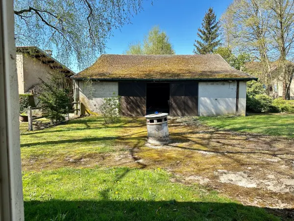 Luxeuil-les-Bains 70300 – Vente parking/box 1&nbsp;pièce 1&nbsp;chambre
