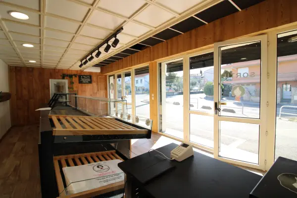 Alès 30100 – Vente local