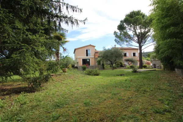 Alès 30100 – Vente maison/villa 7&nbsp;pièces 5&nbsp;chambres