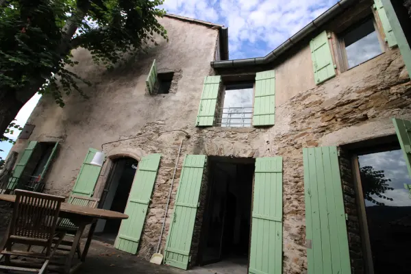 Colombières-sur-Orb 34390 – Vente maison/villa 13&nbsp;pièces 6&nbsp;chambres