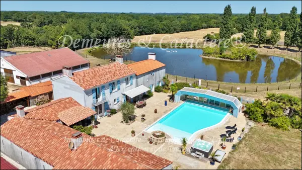 Challans 85300 – Vente maison/villa 11&nbsp;pièces 6&nbsp;chambres