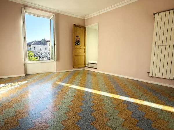Alès 30100 – Vente appartement 5&nbsp;pièces 3&nbsp;chambres
