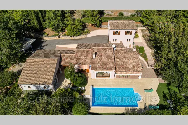 Saint-Paul-en-ForÃªt 83440 – Vente maison/villa 6&nbsp;chambres
