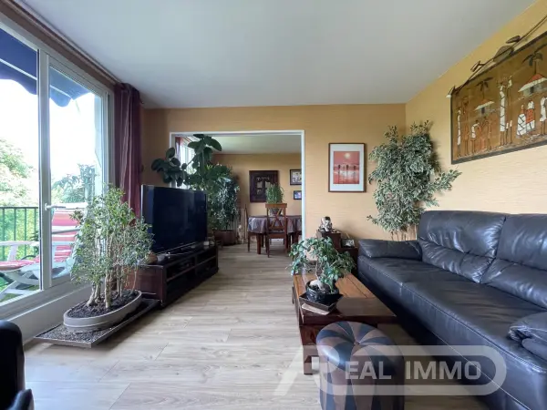 Neauphle-le-Château 78640 – Vente appartement 6&nbsp;pièces 5&nbsp;chambres