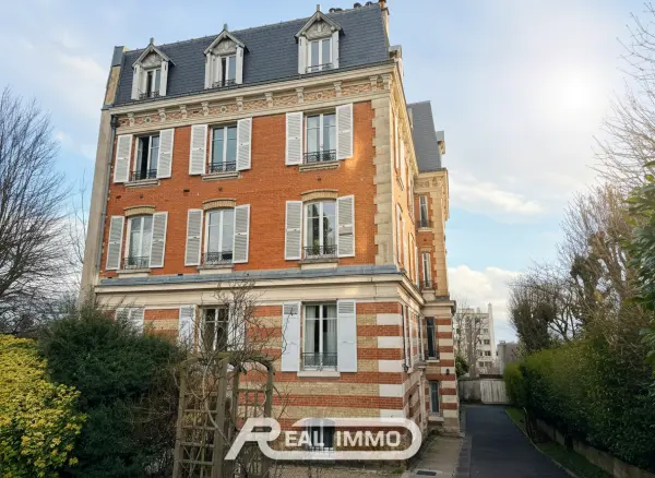Saint-Cloud 92210 – Vente appartement 4&nbsp;pièces 3&nbsp;chambres