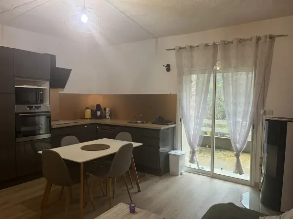 Arre 30120 – Location appartement 2&nbsp;pièces 1&nbsp;chambre