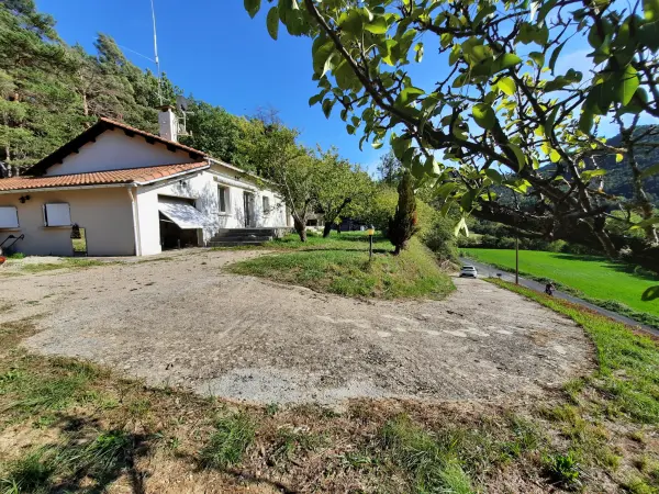 Nant 12230 – Vente maison/villa 5&nbsp;pièces 3&nbsp;chambres