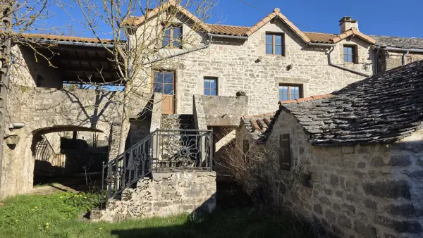Nant 12230 – Vente maison/villa 3&nbsp;pièces 1&nbsp;chambre