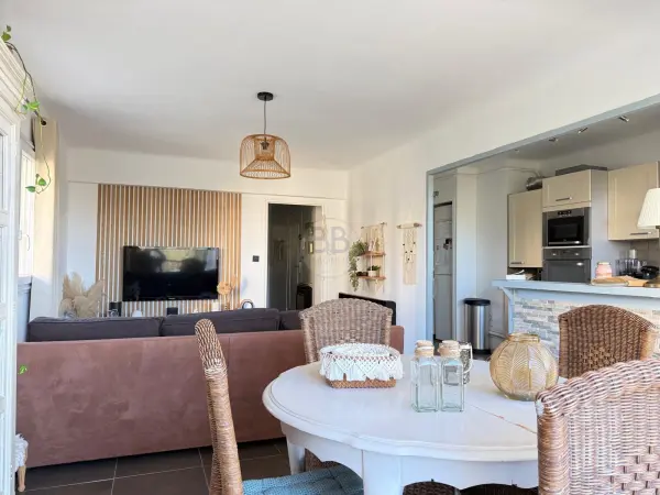 Saint-Raphaël 83700 – Vente appartement 3&nbsp;pièces 2&nbsp;chambres