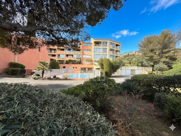 Saint-Raphaël 83530 – Vente appartement 2&nbsp;pièces 1&nbsp;chambre