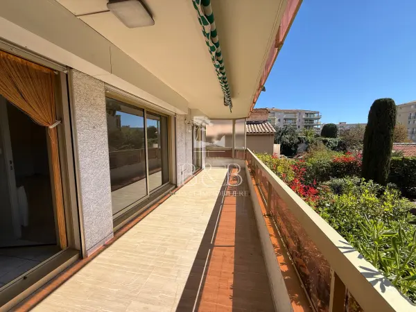 Saint-Raphaël 83700 – Vente appartement 4&nbsp;pièces 3&nbsp;chambres